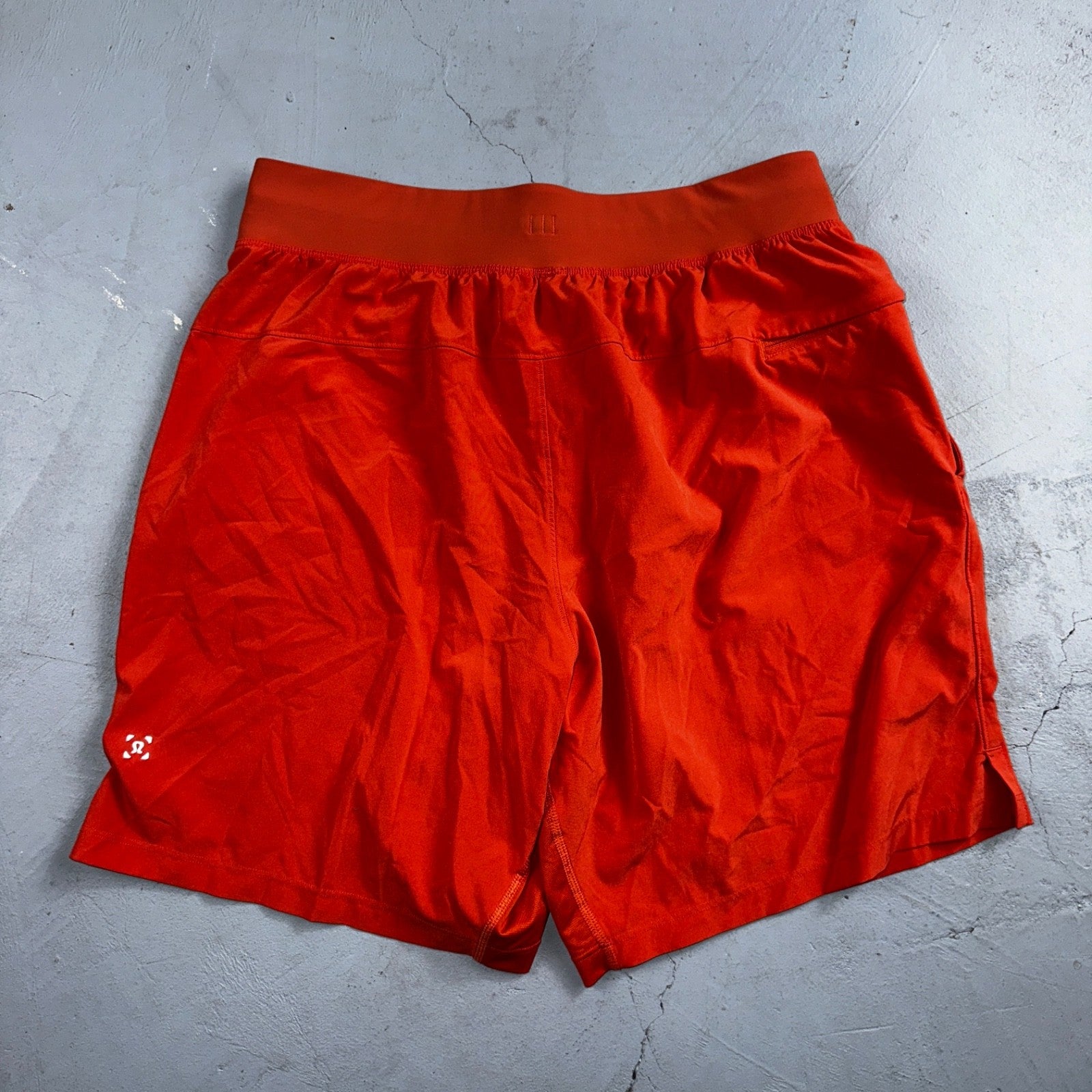 Mens Lululemon License to Train Linerless Short Autumn Red Orange Cut Tag M ?