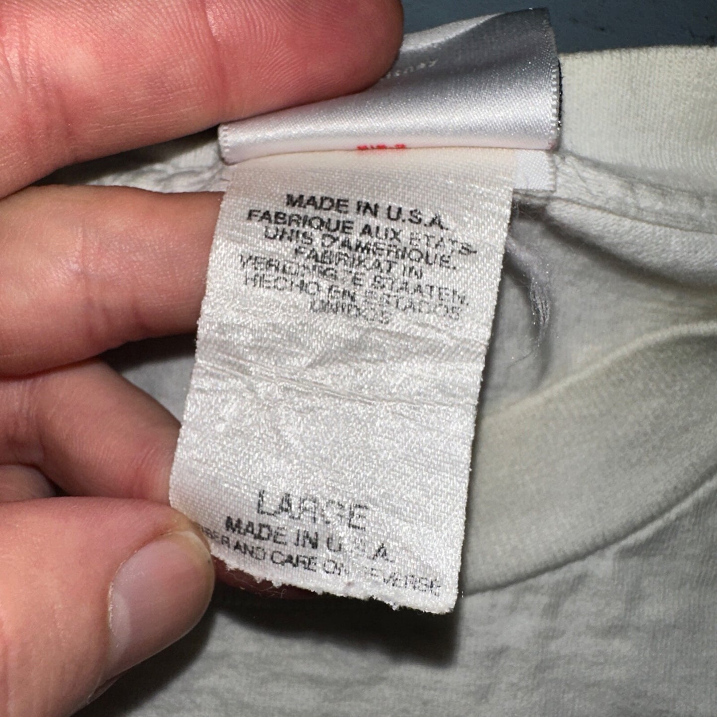 Disney Mickey Mouse Stained Y2K VTG T Shirt 2000s Cute Embroidered White Tee USA