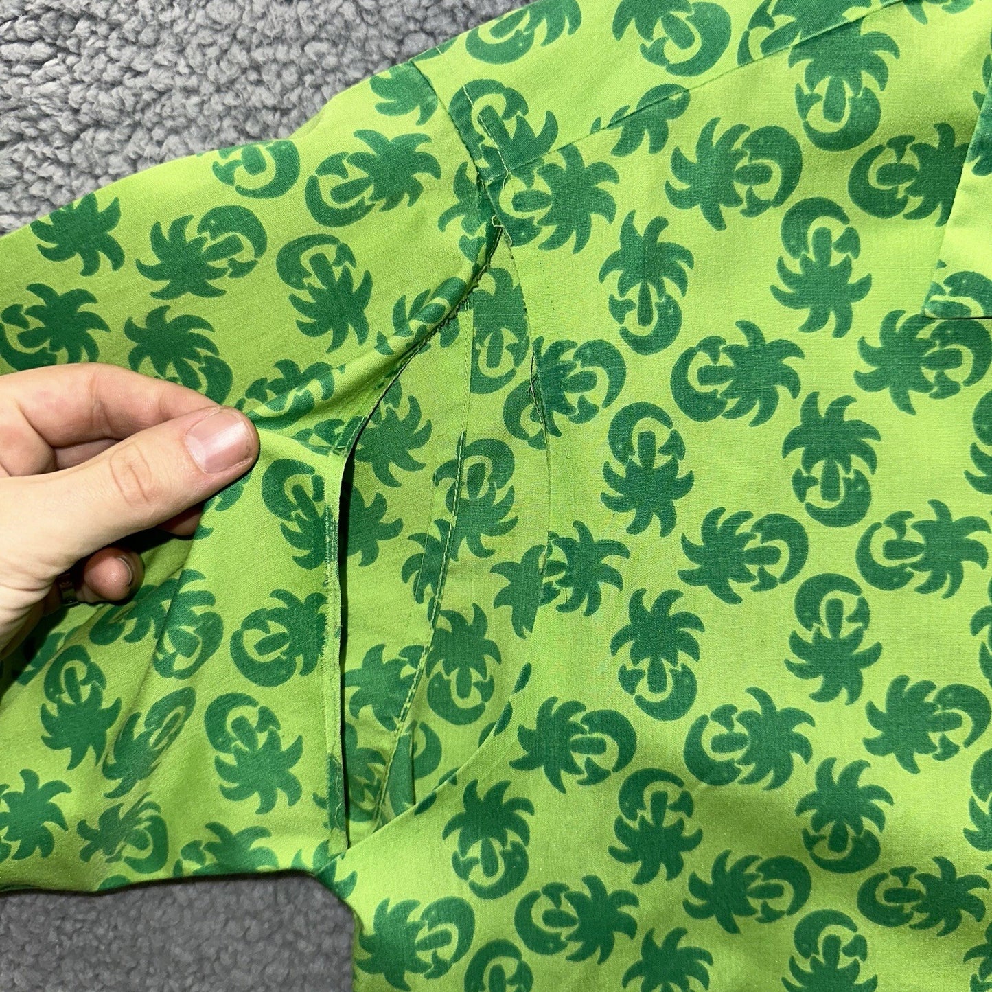 Vintage 50s Hawaiian Aloha Print Shirt Rockabilly Honolulu 60s Button Green