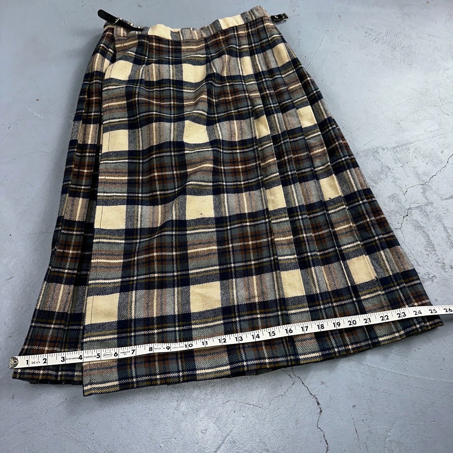 Vintage O'Neill of Dublin 100% Wool Tartan Skirt Size 14 Made in Ireland Pleated