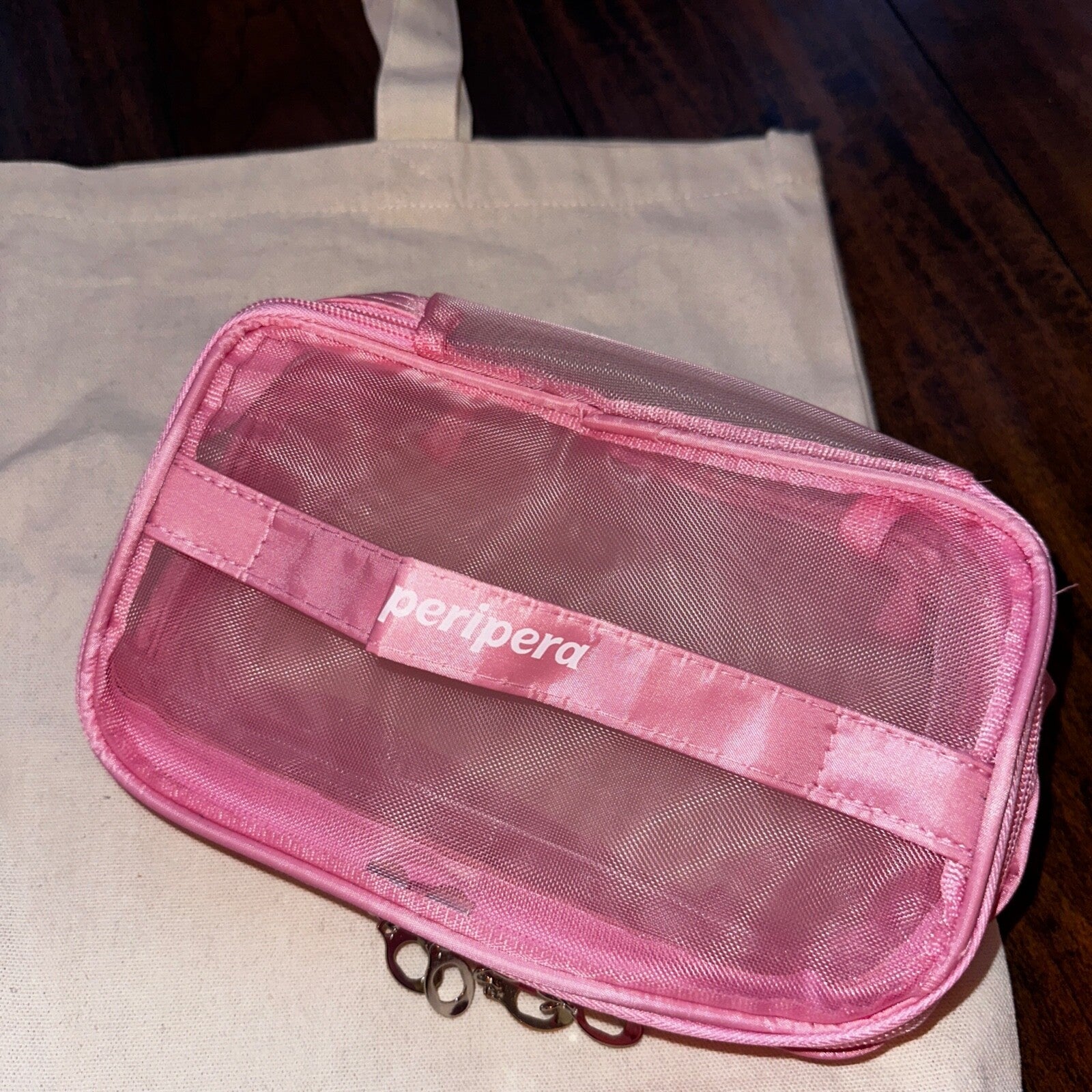 Lot Of Mixed Brand Assorted Style Handbag Purse Tote Weekender Bags Blanket