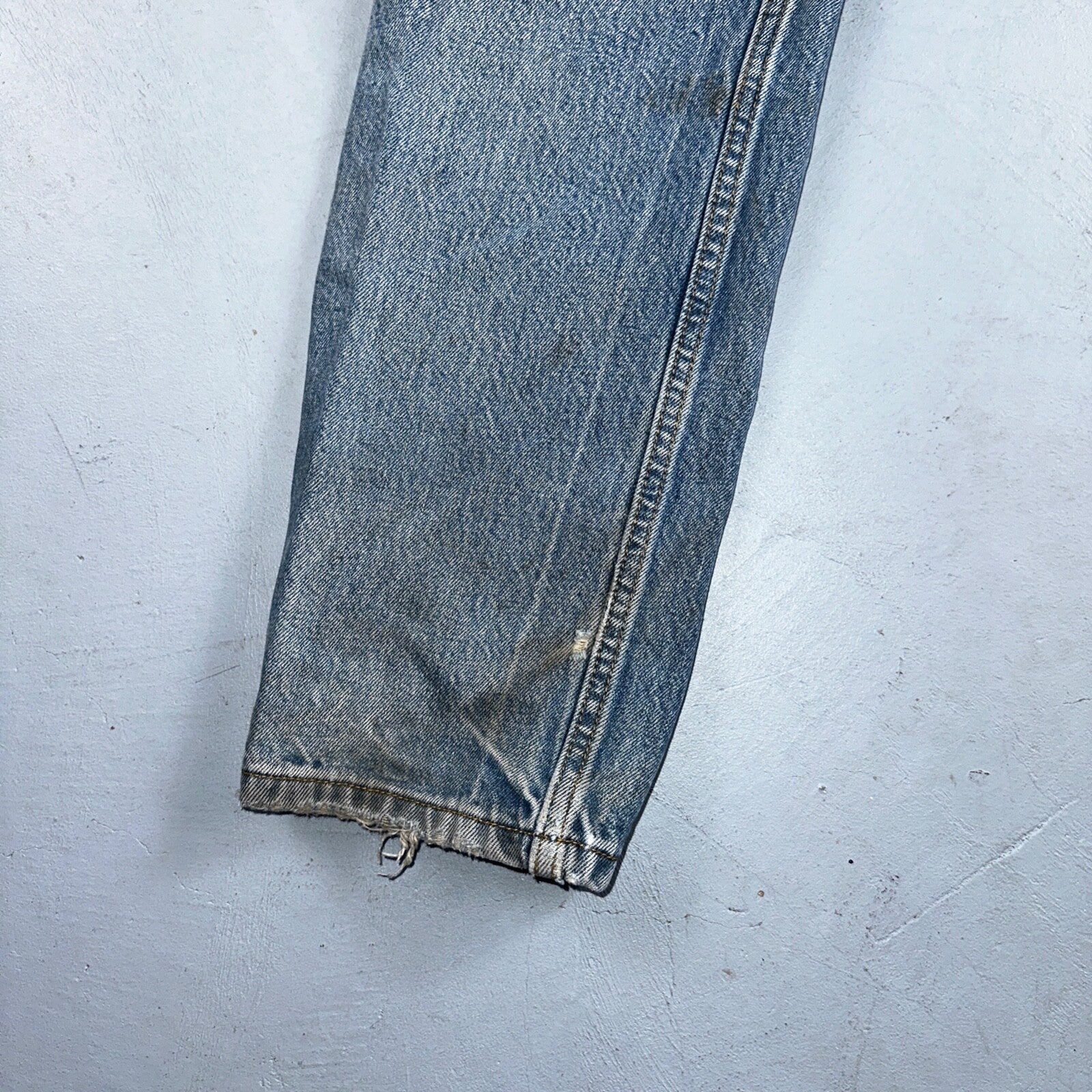 Levis 501 Vintage Y2K XX Straight Leg Jeans 90s Blue Med Wash 33x33 Act 30x30