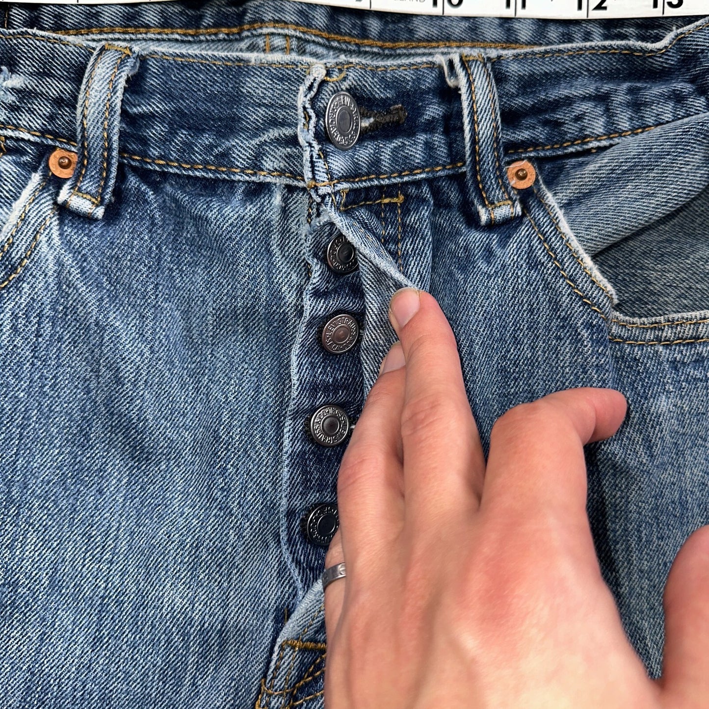 Levis 501 Vintage Y2K XX Straight Leg Jeans 32x34 Med Wash 2000s Act 31x30