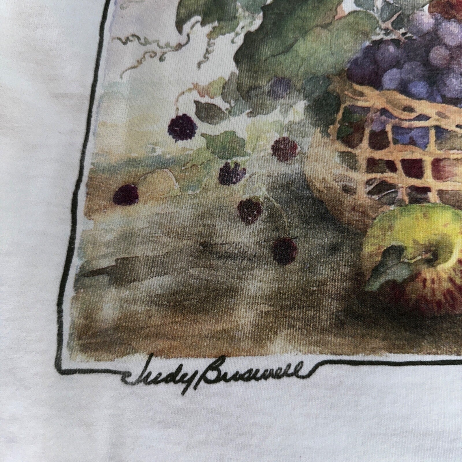 Fruit Basket Art VTG T Shirt Judy 90s Apple Grapes Teapot Elegant Pop Music L