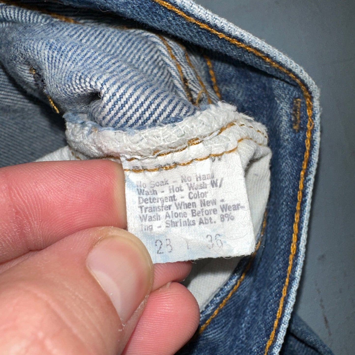 Levis 501 Vintage 80s Redline Selvedge USA XX Jeans Med Wash 28x36 Act 27x32