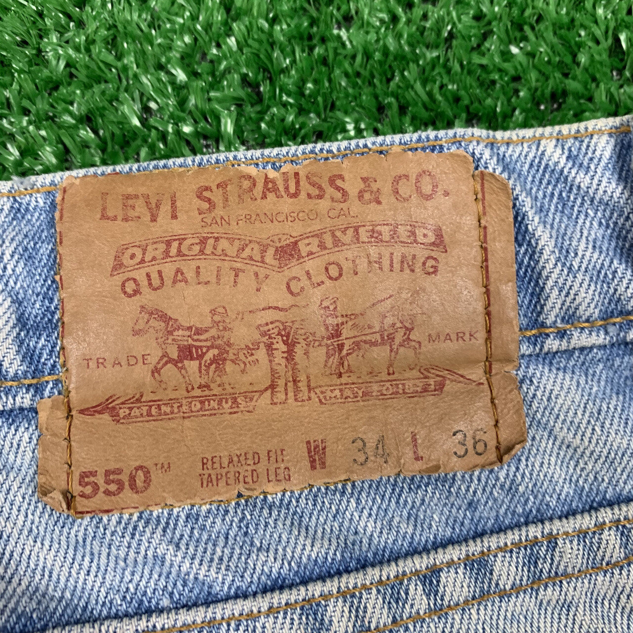 Levis 550 Vintage 90s Tapered Leg XX USA Jeans 34X36 Relaxed Fit Light Act 31x35