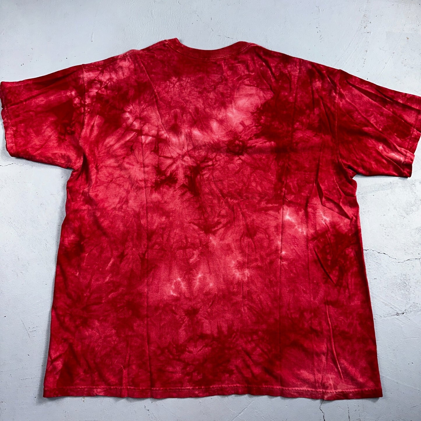 The Mountain Bear Red Tye Dye VTG T Shirt XL Y2K Hunting Alaska Bite