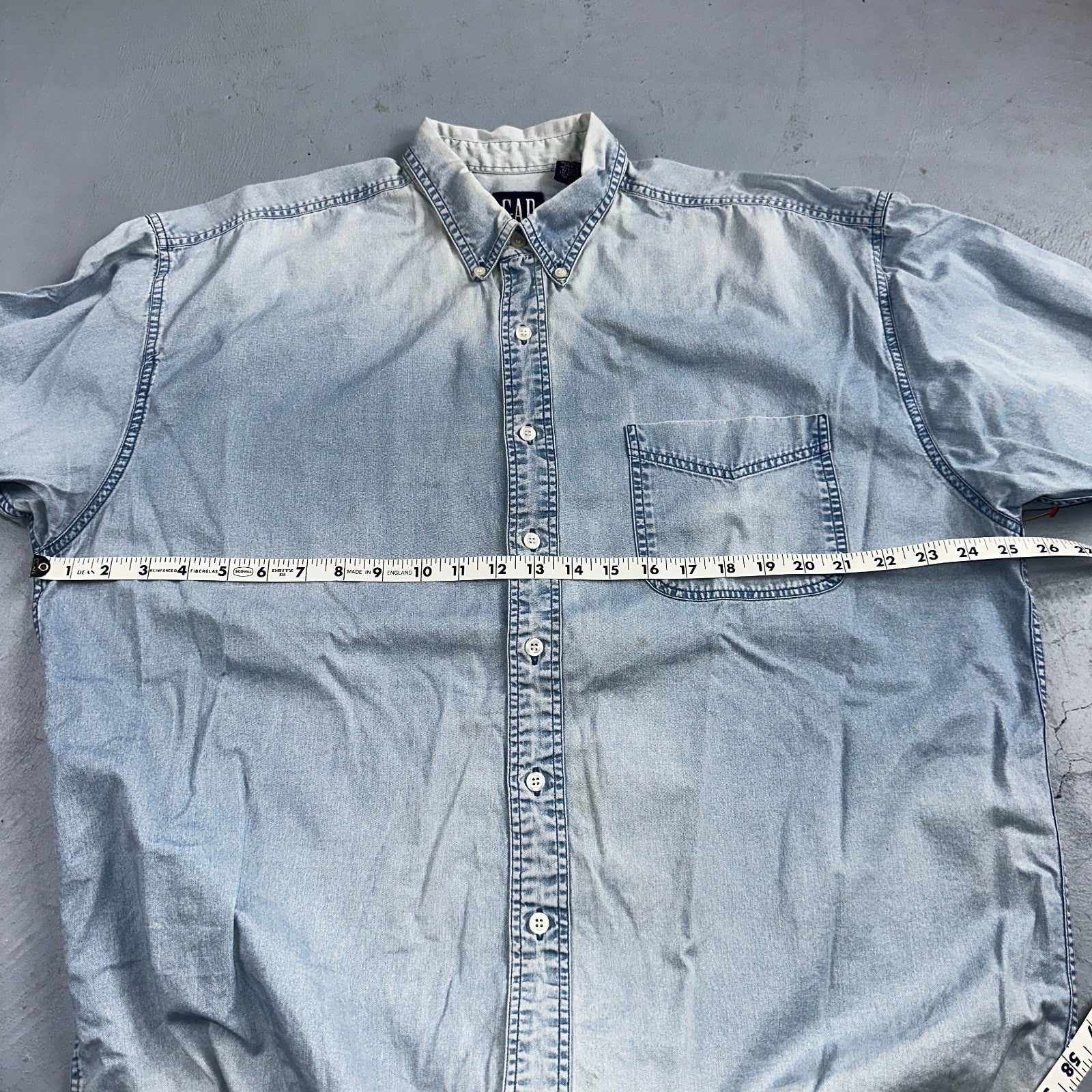 Gap 90s VTG Denim Shirt Mens XL Blue Cotton Casual Standard Button Up Faded