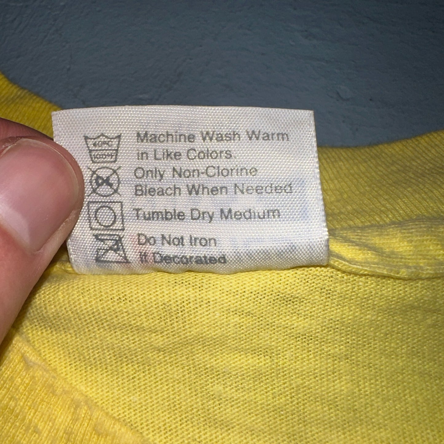 Emerald Warrior 80s Hanes VTG T Shirt Bees Yellow Seabees RNMCB 18 Acdutra Army