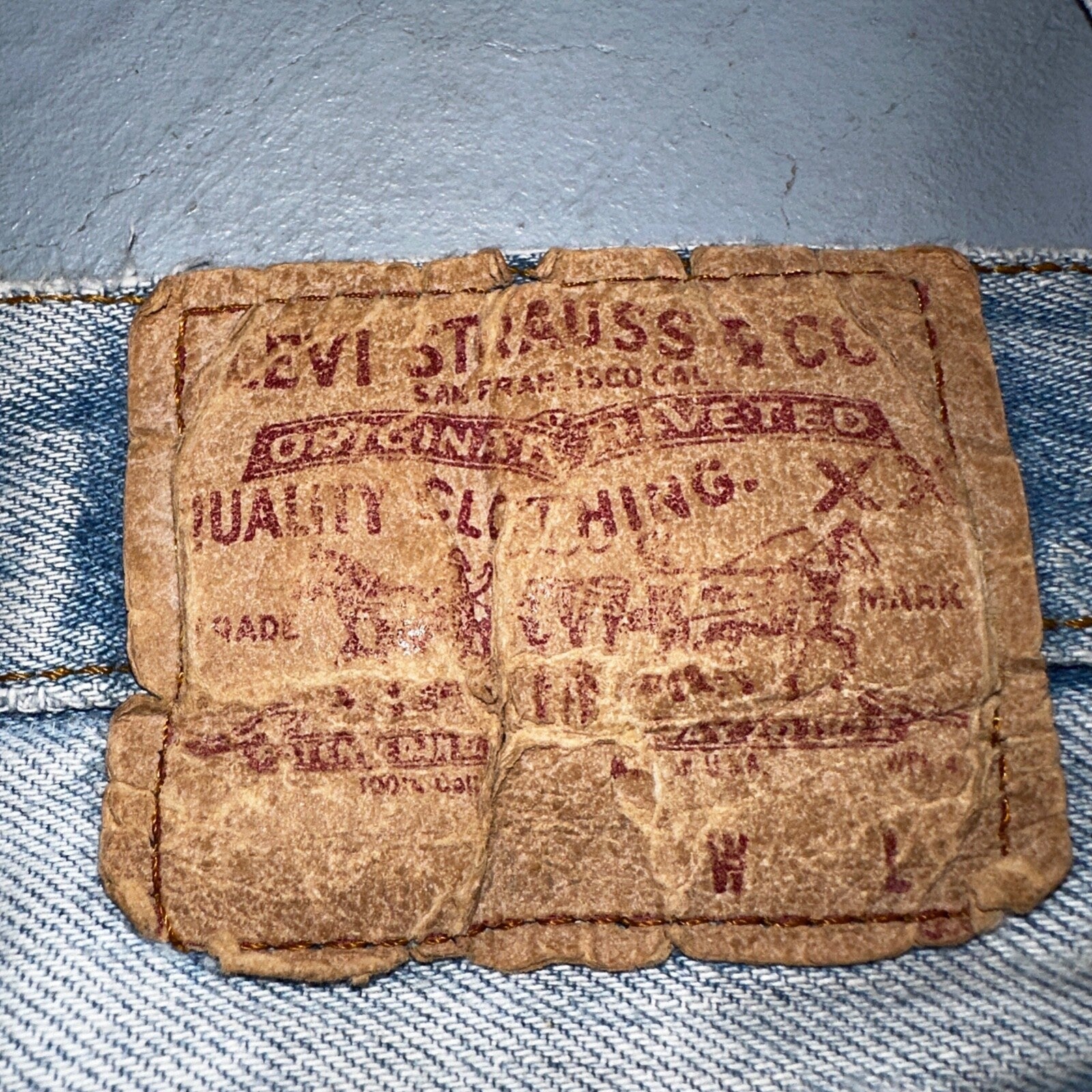 Levis 501 Vintage 80s USA XX Straight Leg Jeans Blue Light Wash 34x36 Act 31x34