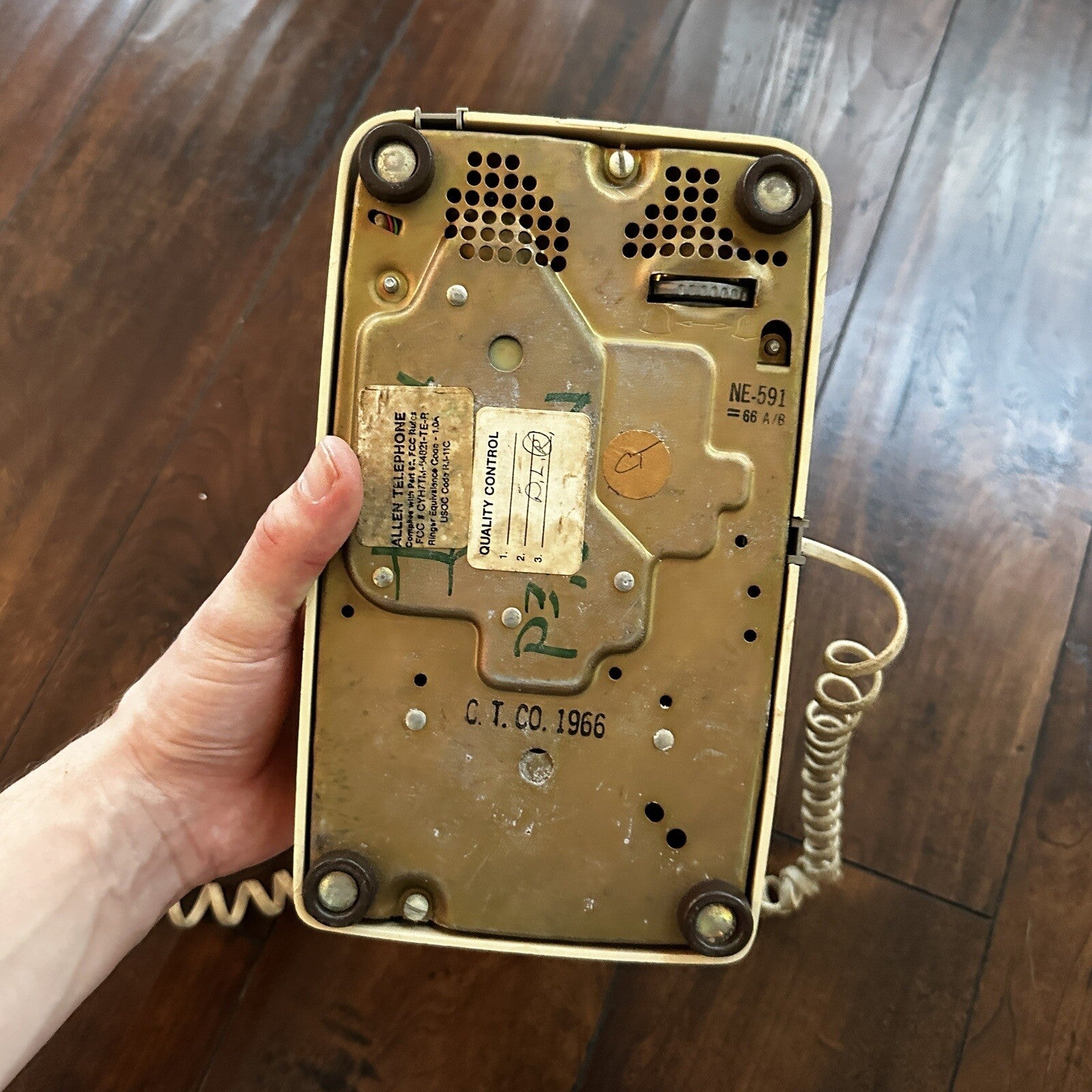 VTG Bell System Western Electric Beige Rotary Dial Desk Telephone 500 NE591 60s