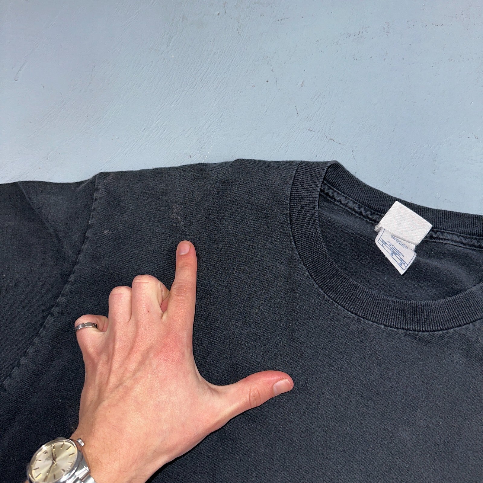 Faded Black Long Sleeve Y2K VTG T Shirt 2000s AAA Thrashed Cool Blank Tee Rips