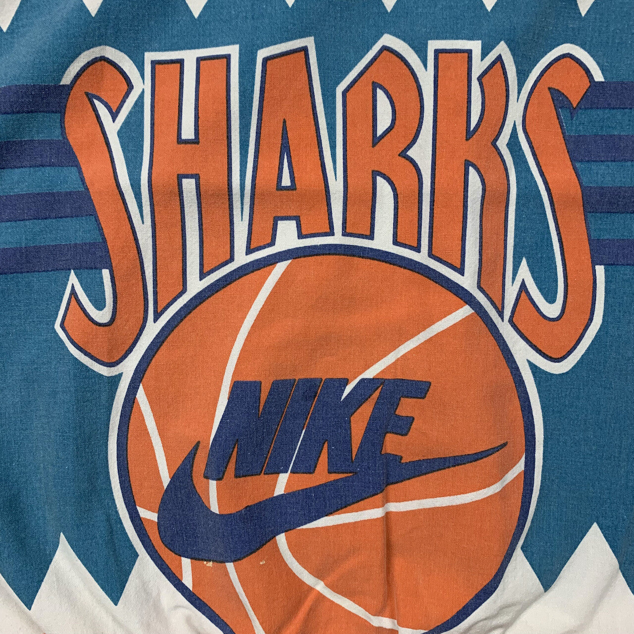 Nike Vintage Sweatshirt Mens T Shirt Sharks Crewneck AOP Basketball Jordan RARE