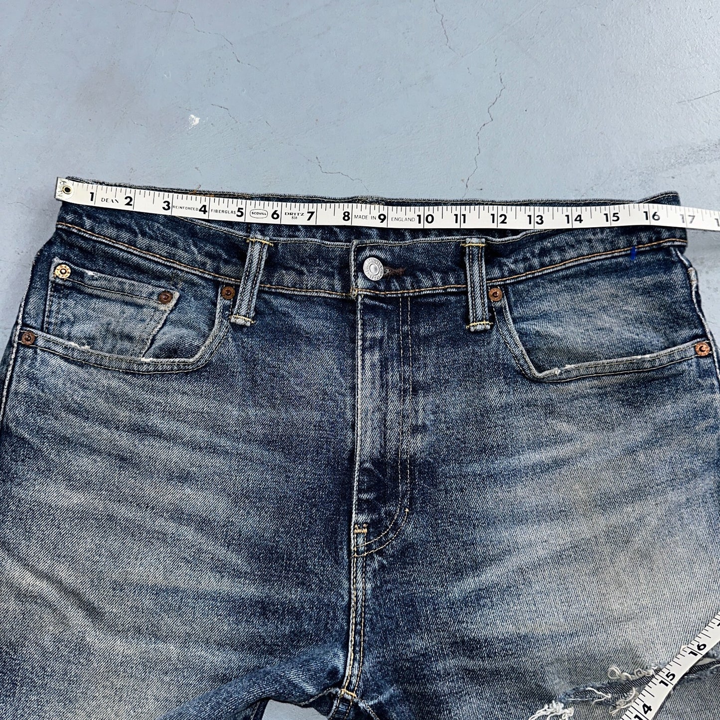 Levis 502 Y2K XX Slim Fit Jeans Blue Med Wash Whiskers 33x34 Vintage Style Worn