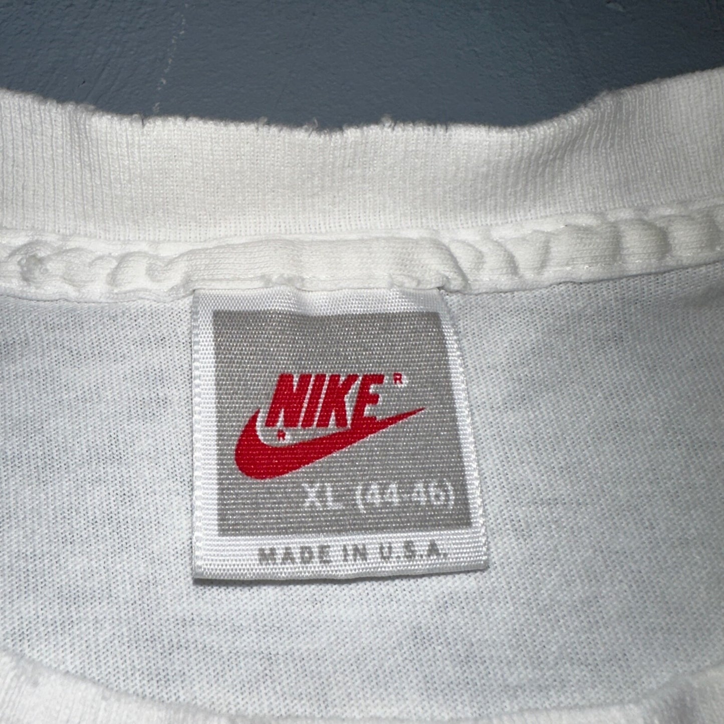 Nike Walk On The Wild Side 90s VTG T Shirt 1991 Polar Bear Animals PDX Oregon