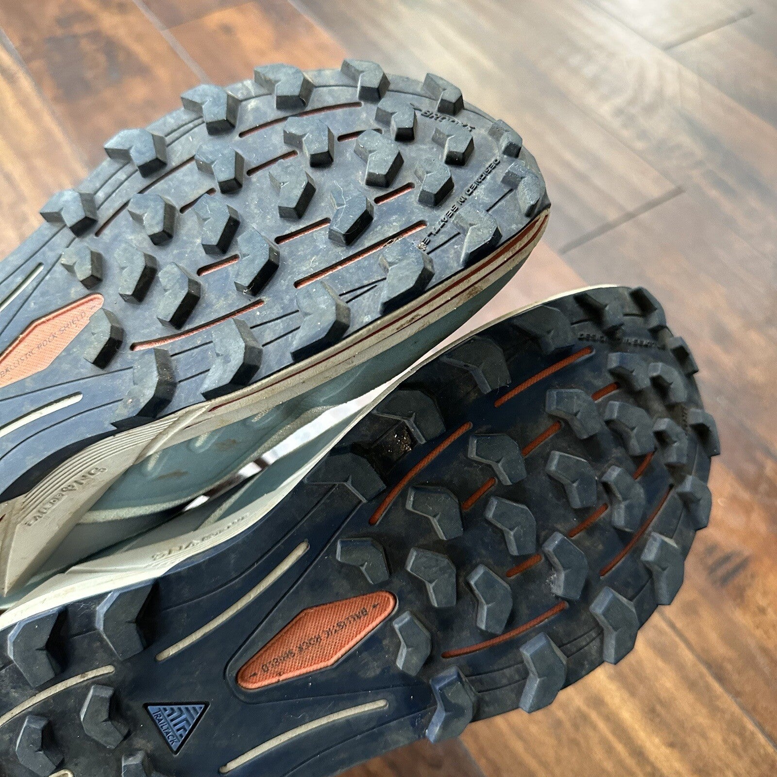 Brooks Womens Cascadia 16 Aqua/Tourmaline/Rooibos Tea Running Shoes Size 9 Hike