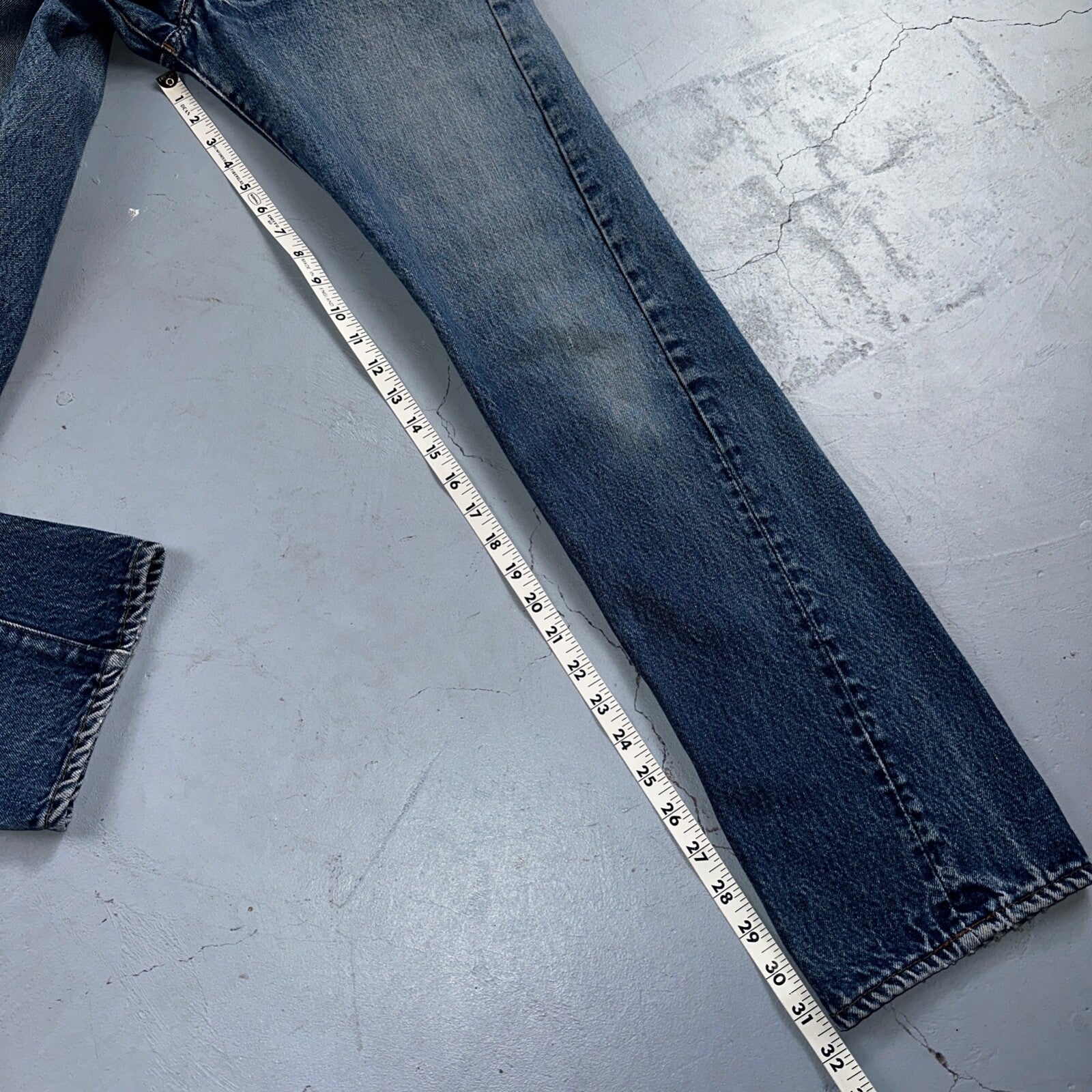 Levis 501 Vintage 80s USA XX Straight Leg Jeans Blue Med Wash 30x36 Act 27x31