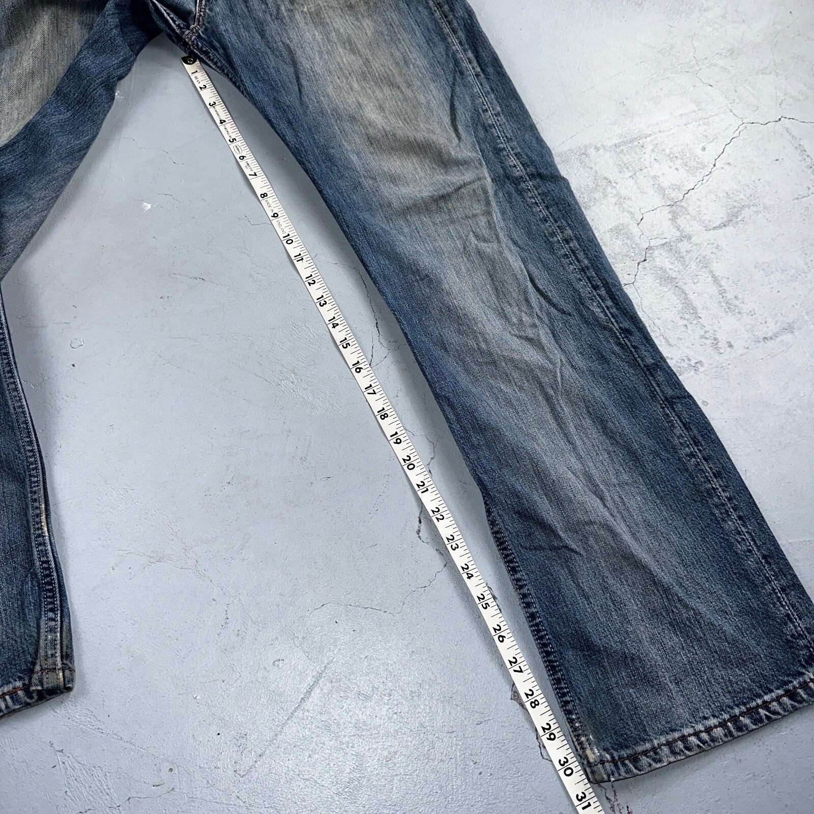 Levis 501 Vintage Y2K XX Straight Leg Jeans Blue Med Wash 33x32 Act 33x30