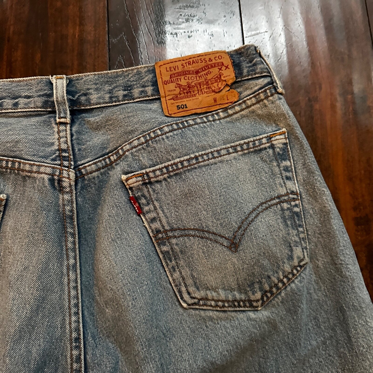 Levis 501 Vintage Y2K Straight Leg XX 2000s Jeans 36x34 Light Wash Act 33x33