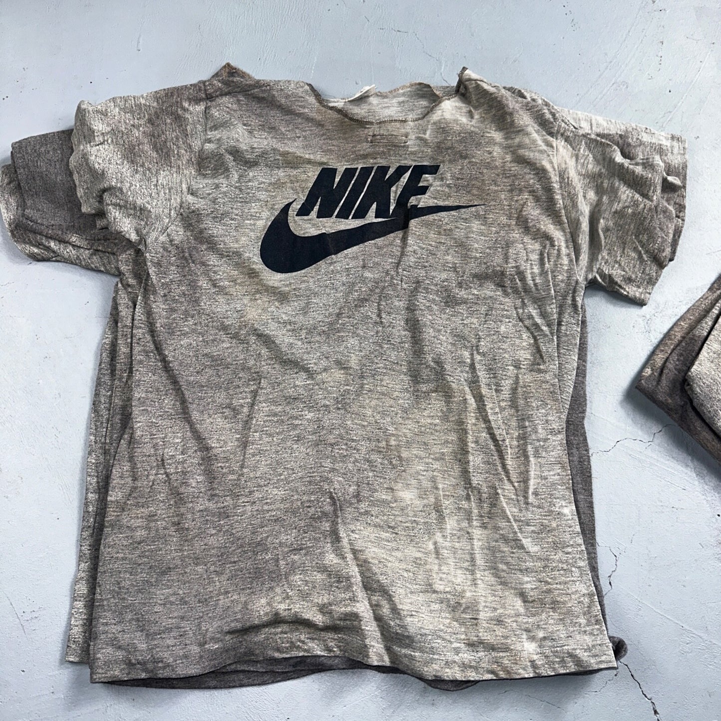 Nike 70s Lot of 8 VTG T Shirt Orange Tag Gray Swoosh Soft Chopped Front Team