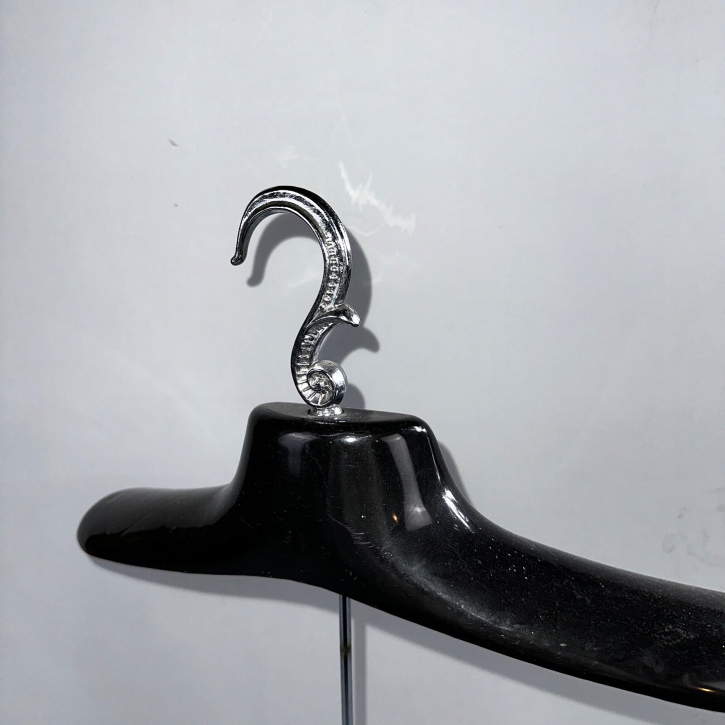 Old Vintage METAL Store DISPLAY Tabletop Clothes VALET STAND Adjustable