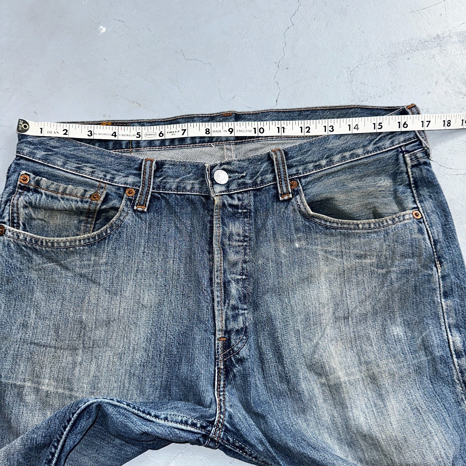 Levis 501 Vintage Y2K XX Straight Leg Jeans Blue Med Wash 33x32 Act 33x30