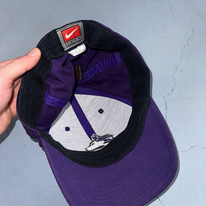 Nike VTG Washington Huskies Hat Cap Flex Fit Purple NCAA Team 90s Y2K