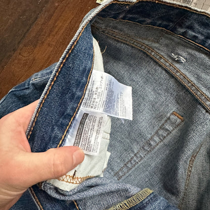 Levis 550 Denim Jeans Relaxed Fit Tapered Leg 42x32 Act 42x31 Med Wash