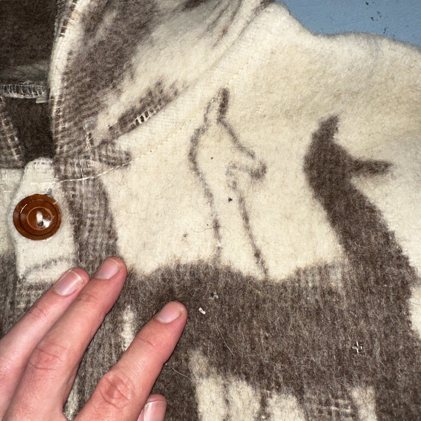 1970s Wool Lama Bird Coat Mens Jacket Size L Sweater Button Up 70s Rockabilly