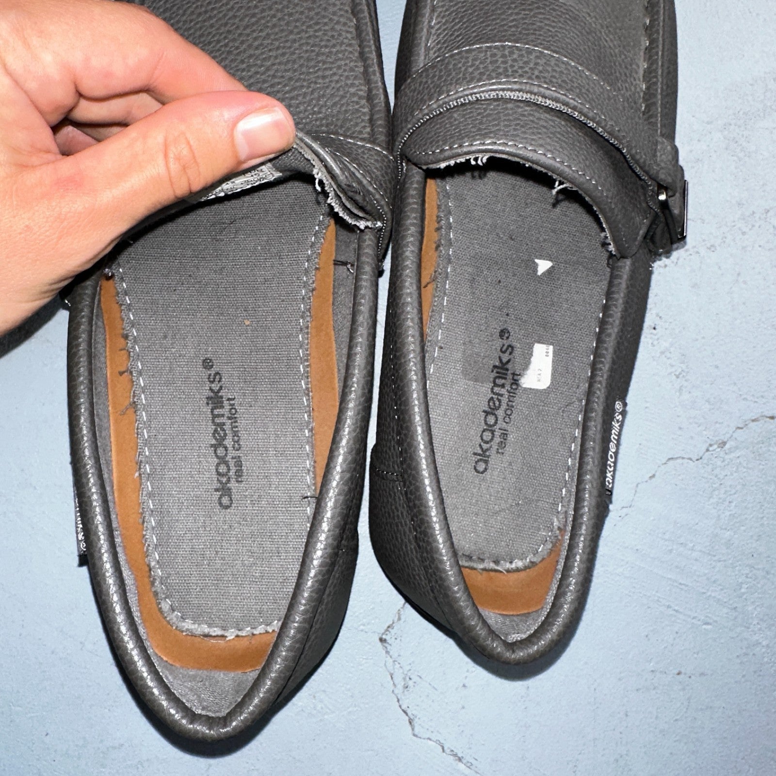 AKADEMIKS Men's Gray Faux Leather Roger Slip-On Driving Loafers SZ 12