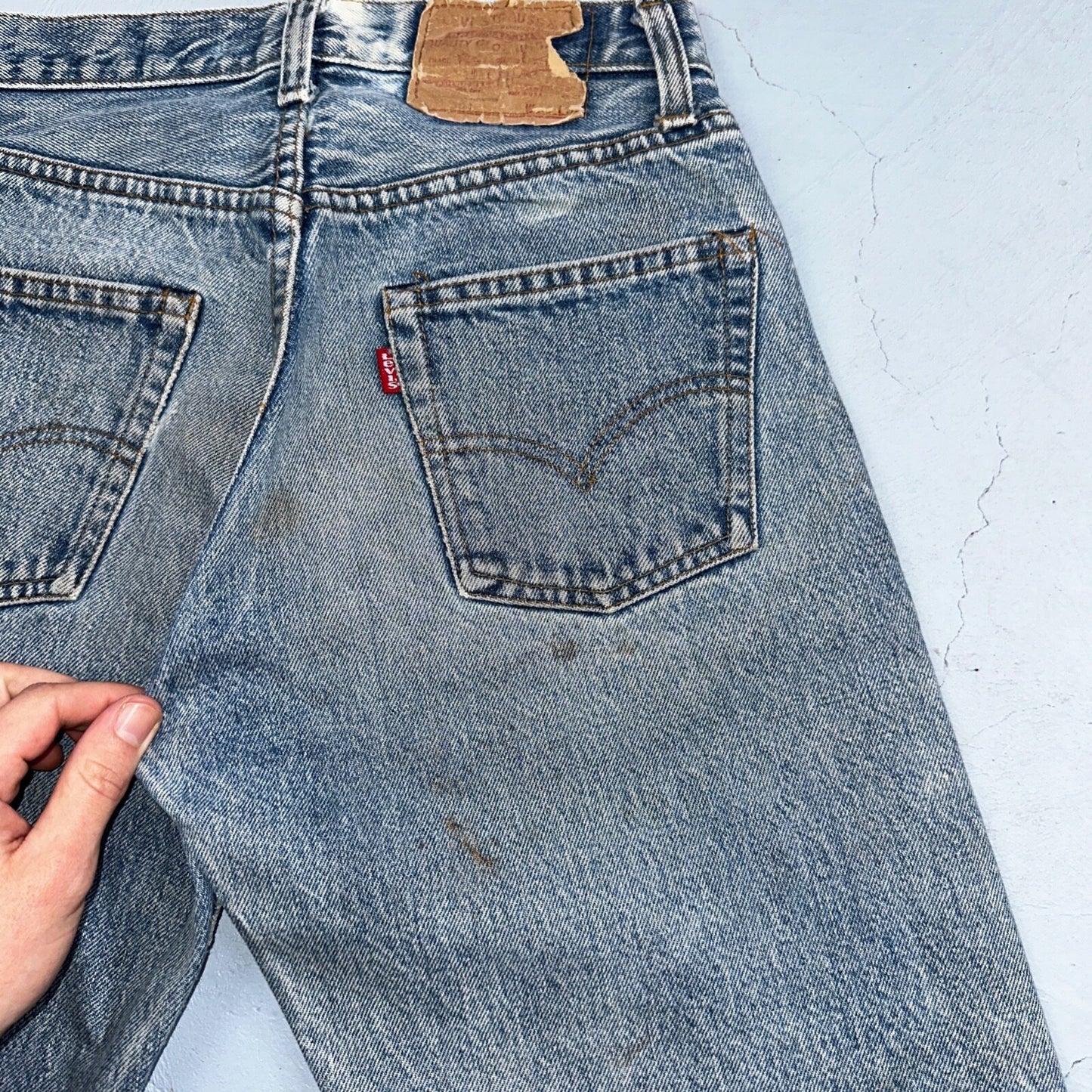 Levis 501 Vintage 80s Redline Selvedge USA XX Jeans Med Wash 28x34 Act 26x30