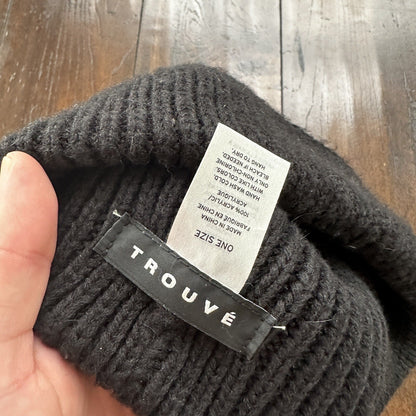 Trouve' Beanie Unisex Black Surf Winter Hat Skull Cap One Size Basic