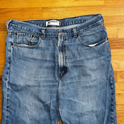 VTG Levi’s 550 Relaxed Fit Jeans Men’s 38x30 Blue Denim Pants 37x26 Hemmed