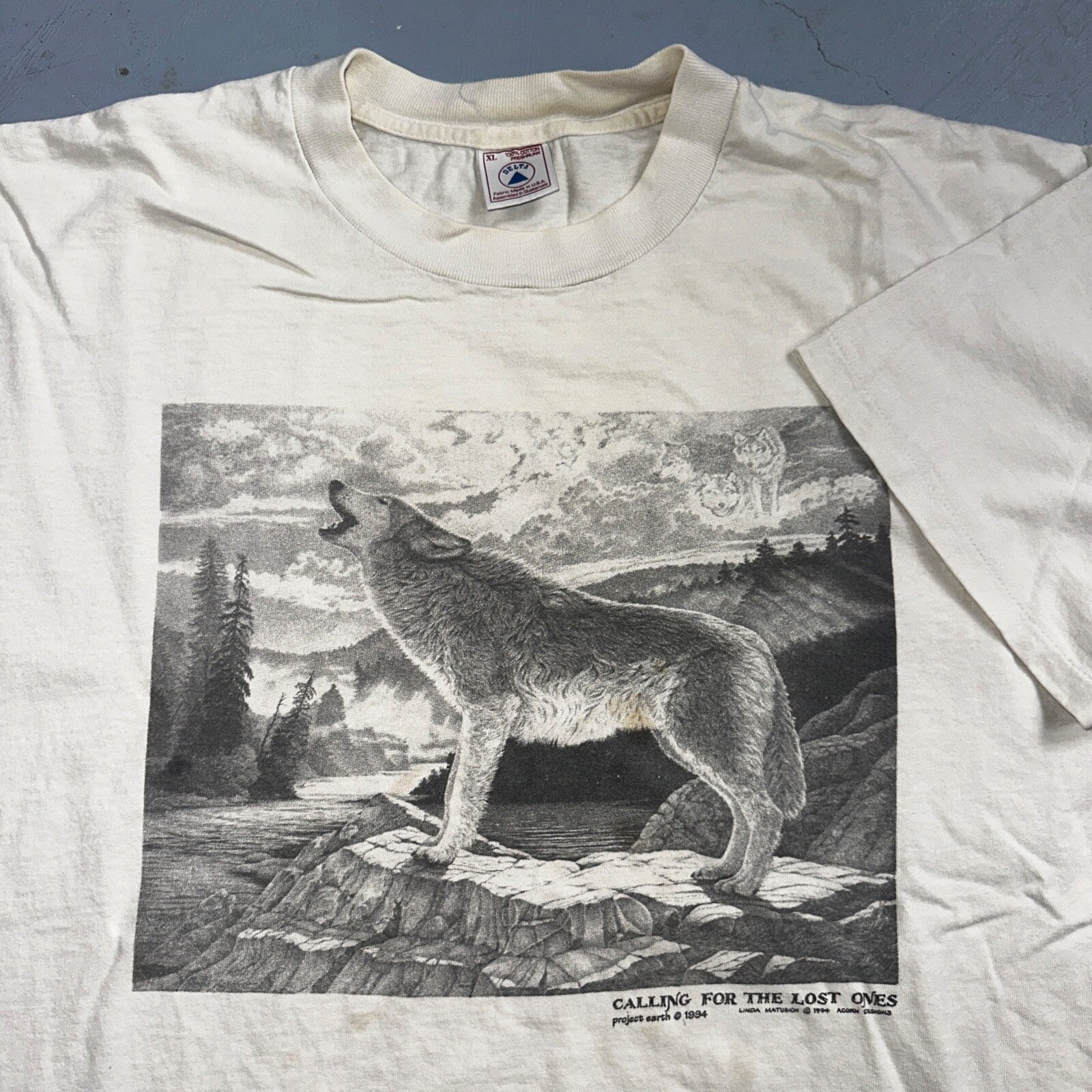 Wolf Howling Rare 90s VTG T Shirt Single Stitch Earth Animals Grunge Art Photo