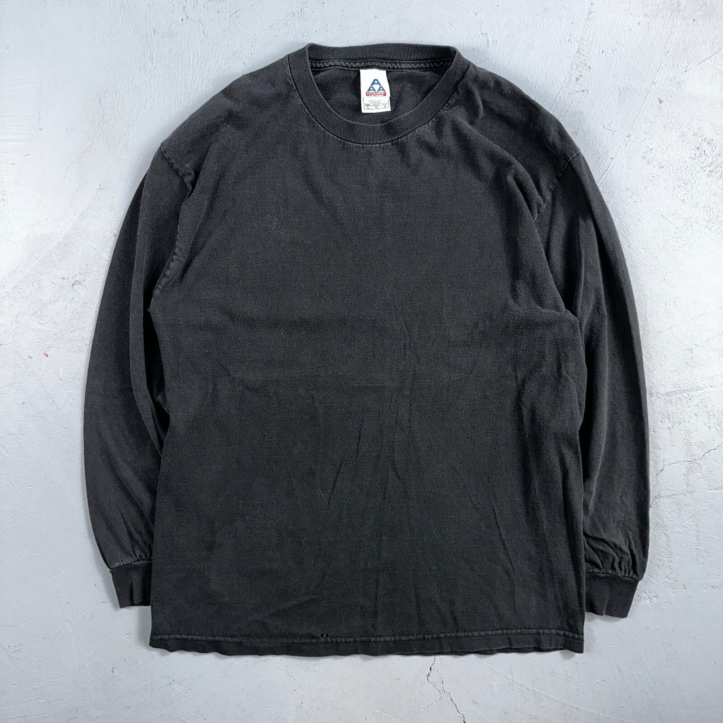 Faded Black Long Sleeve Y2K VTG T Shirt 2000s AAA Thrashed Cool Blank Tee Rips