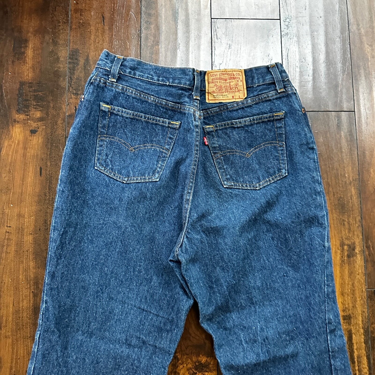 Vintage Levis 501 Jeans Womens 28x28 Denim USA Dark Wash Tapered 18501-0115