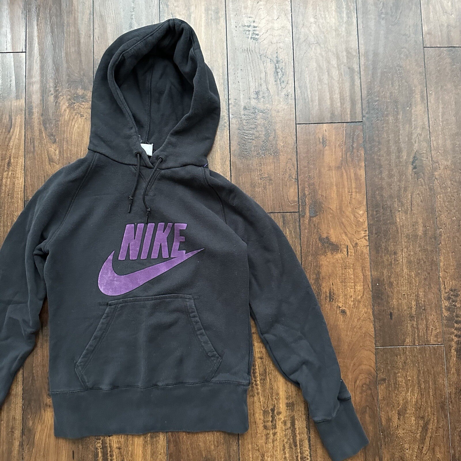 Nike Boys Sweater L Black Hoodie Logo Swoosh Pockets Pockets Long Sleeve Skate