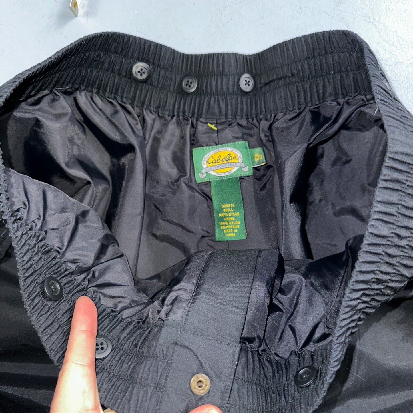 Cabelas Black Lined Mens Pants Rain Pants XL Reg Golf Double Knee Nylon