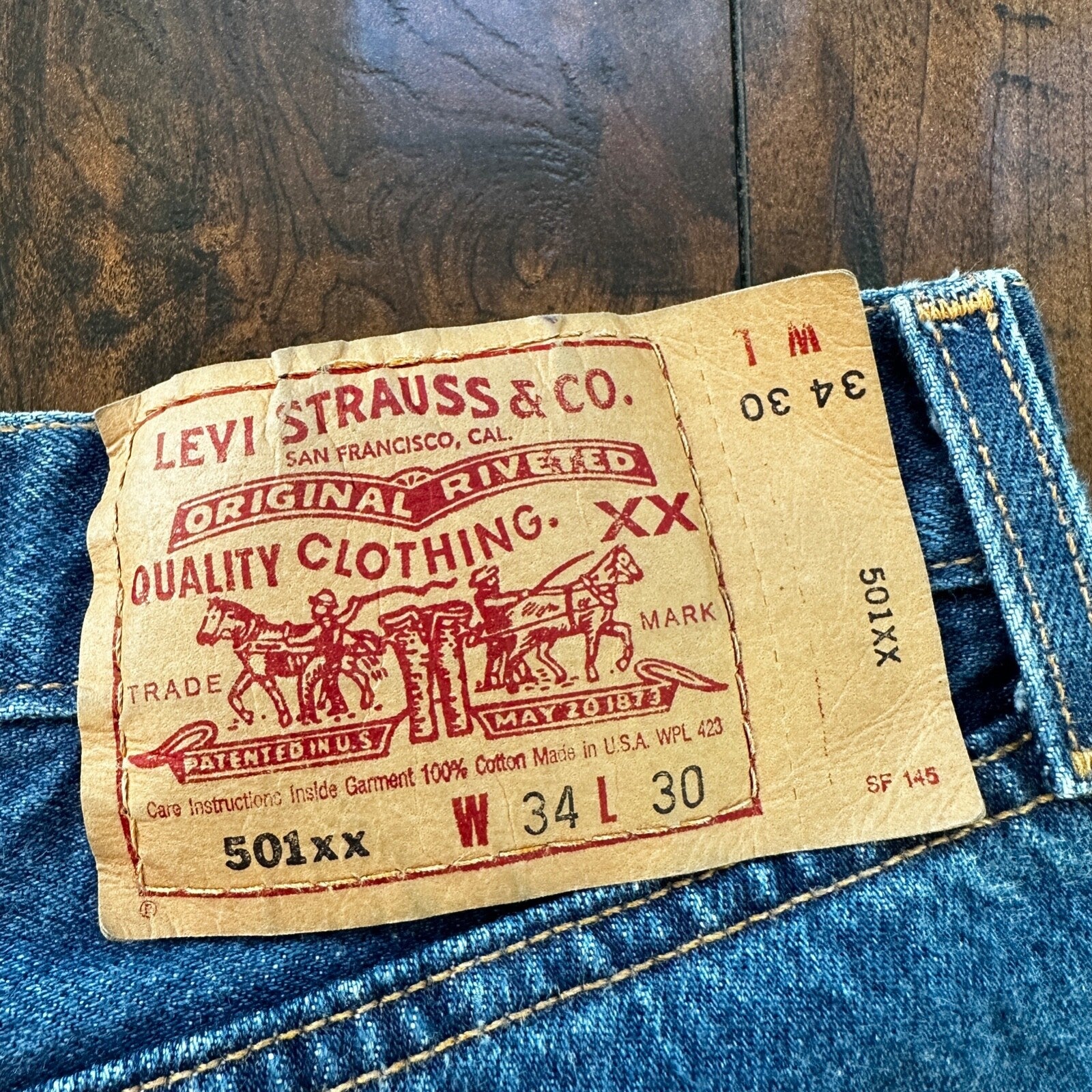 VTG Levis 501 XX Button Fly 90s USA Jeans Denim Straight Capri 34x30 Act 30x25