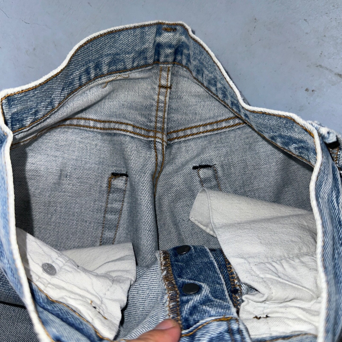 Levis 501 Vintage 80s Redline Selvedge USA XX Jeans Light Wash 28x36 Act 26x31