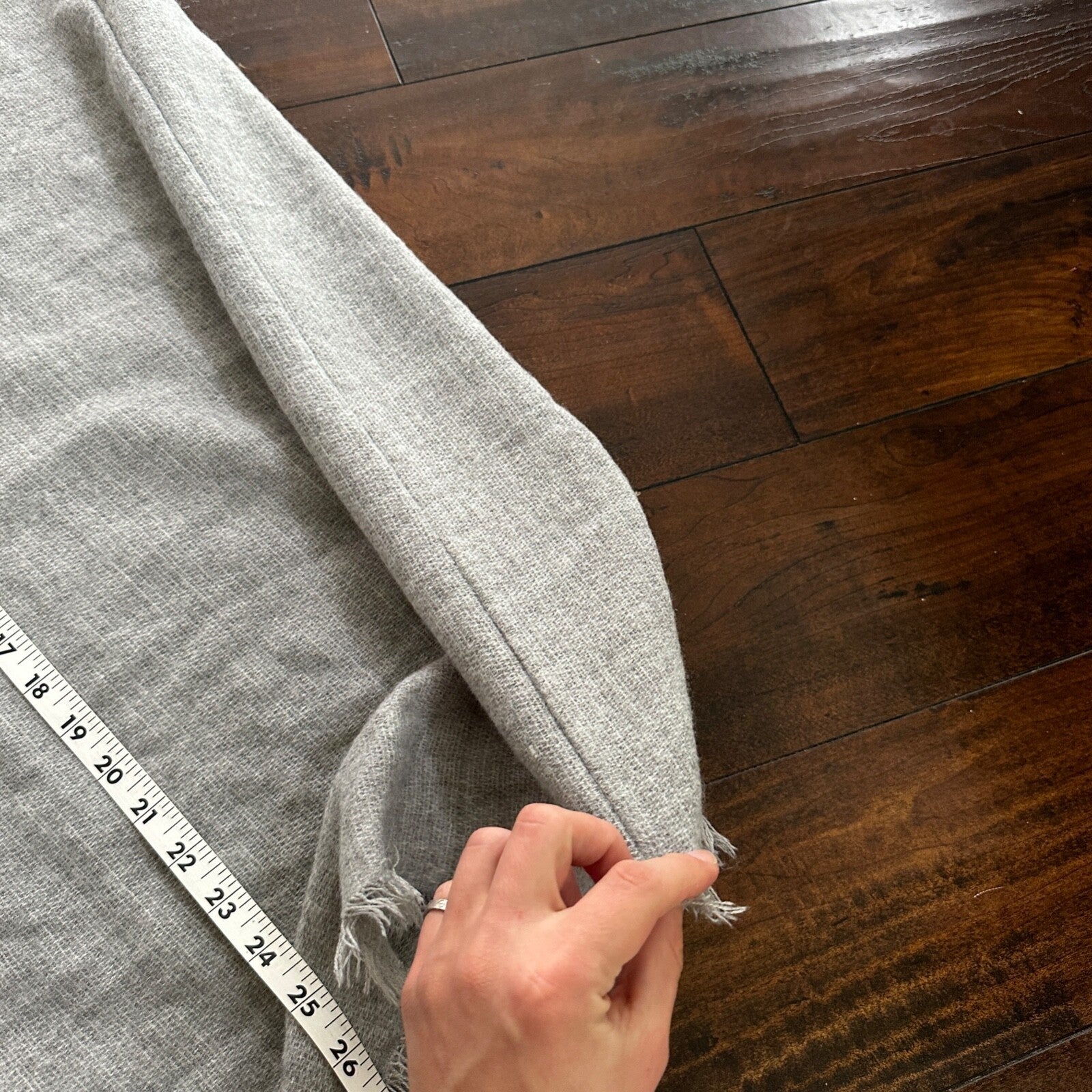 Gray Solid Stitched Scarf Lightweight Heather Winter Used Big Size Cute SQUARE