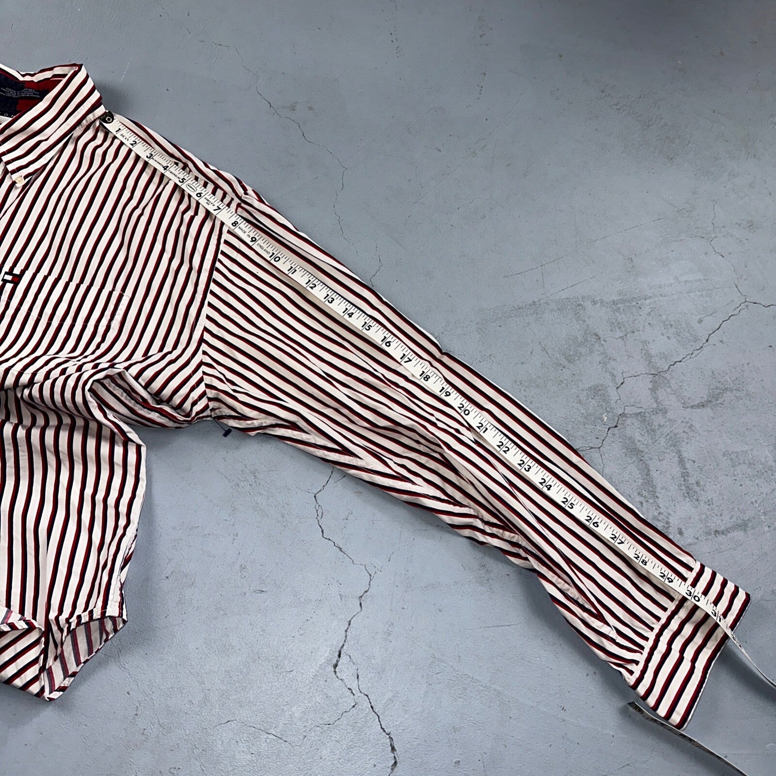 Tommy Hilfiger Vintage Mens XL Red Blue Striped Long Sleeve Button Down Shirt