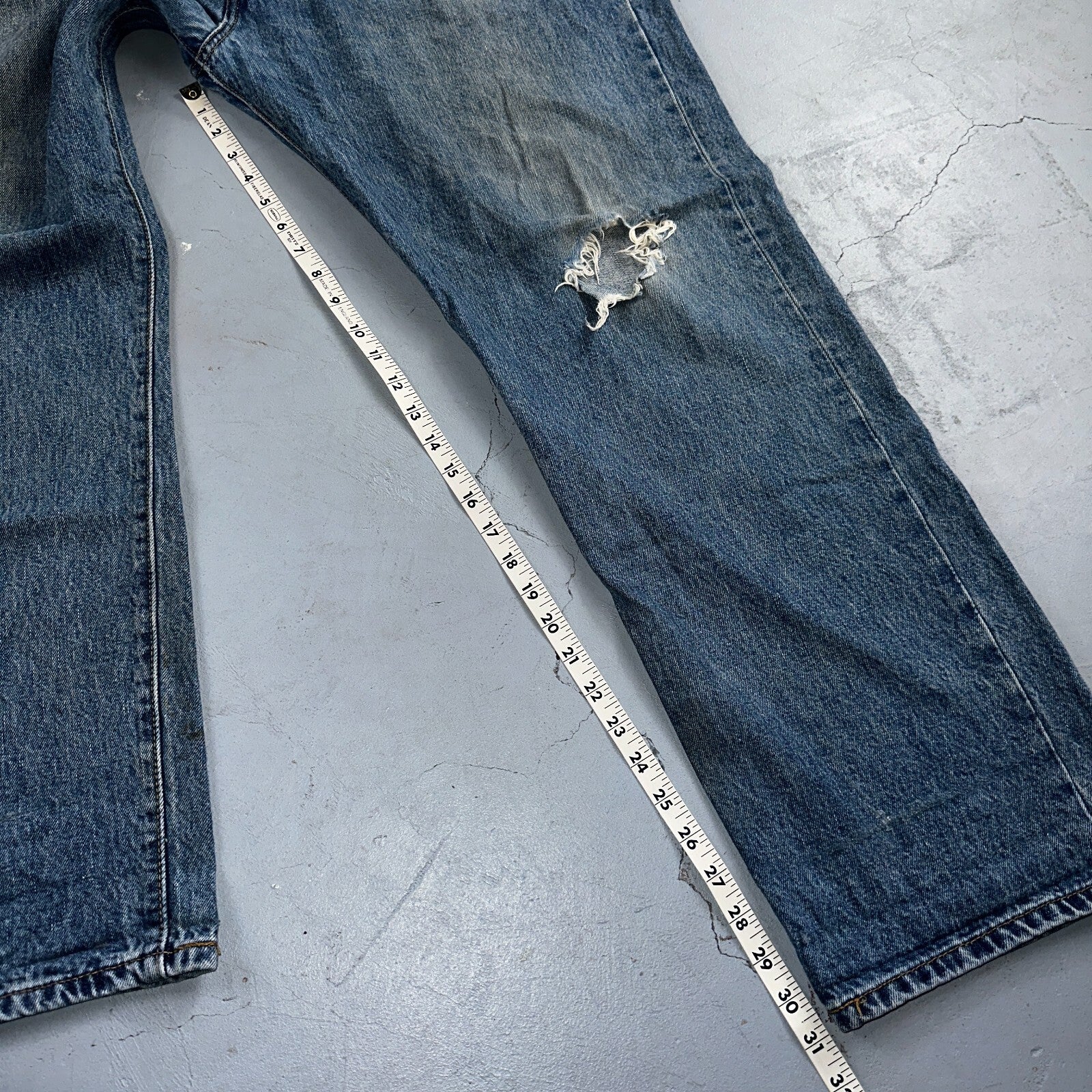 Levis 501 Vintage 90s XX Straight Leg Jeans Y2K Med Wash 42x30 Act 42x31