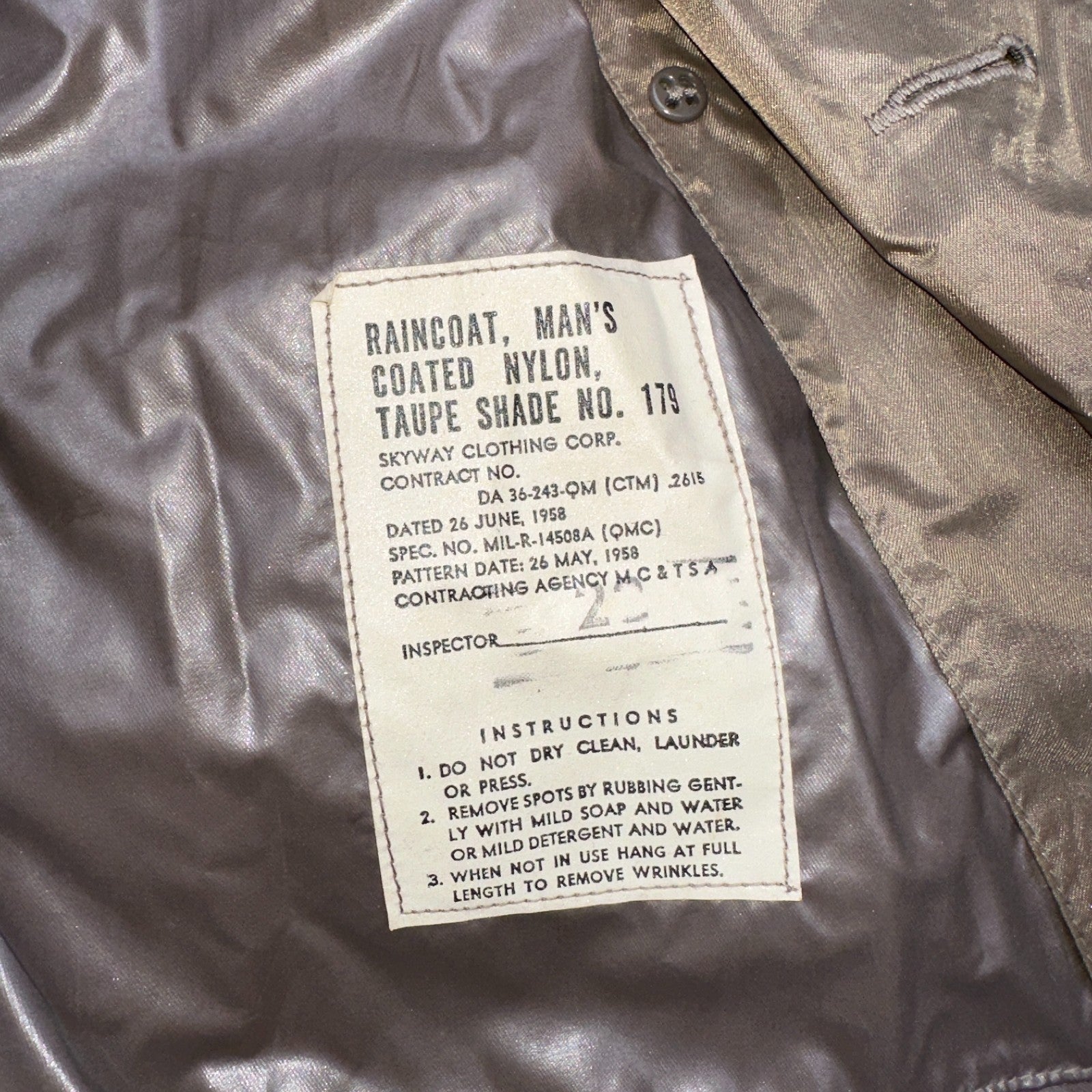 VTG 1958 US Army Mans Raincoat Nylon Taupe Shade 179 Military Uniform Mens 38L