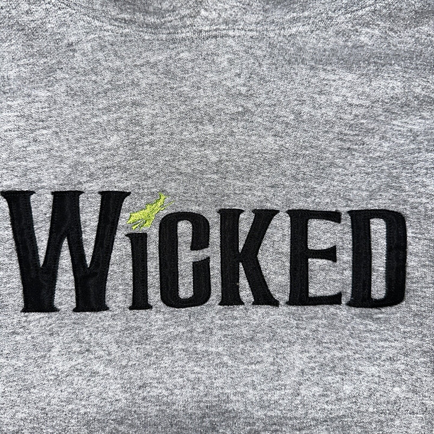 Wicked Hoodie Gildan Y2K Small Vintage 00s Wizard Of Oz Musical Promo Sweatshirt