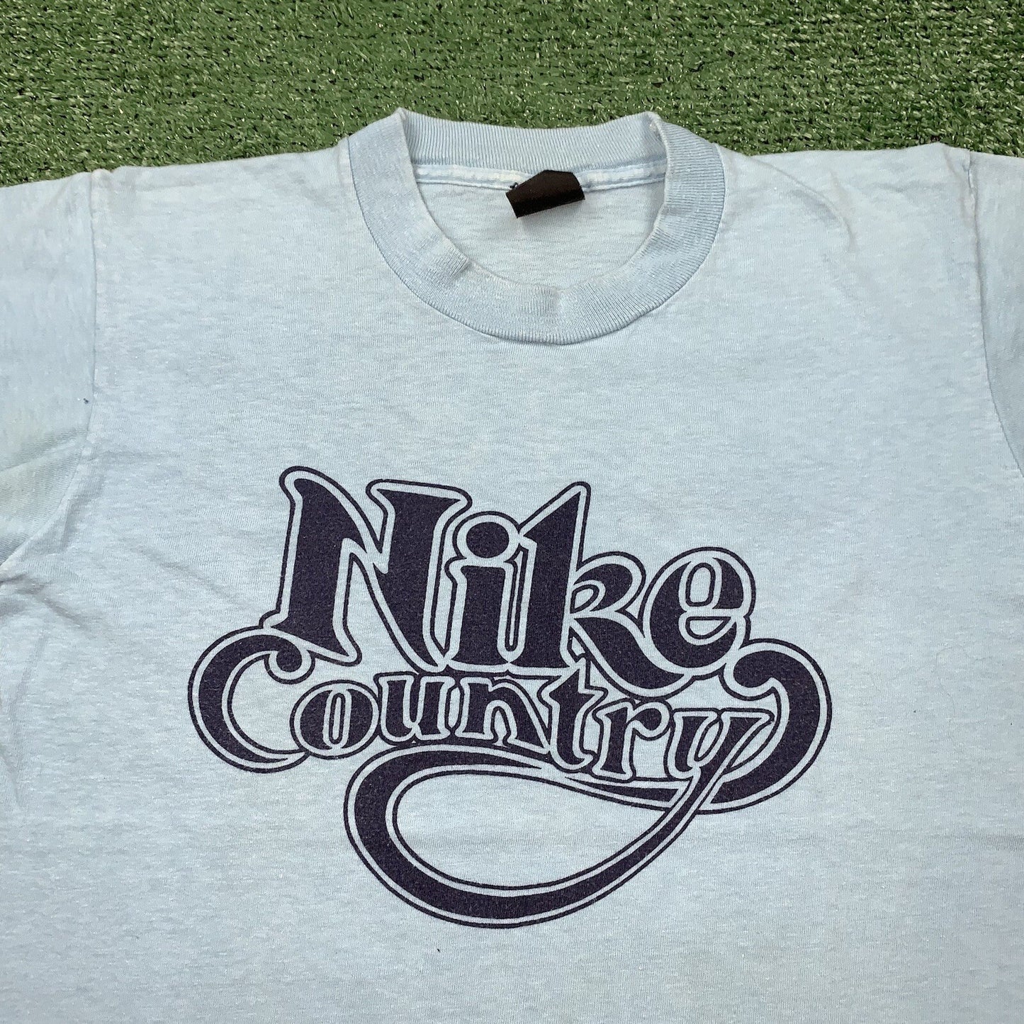 Nike Vintage T Shirt Mens Small Country Hike 70s Basic Simple Rap Music Running
