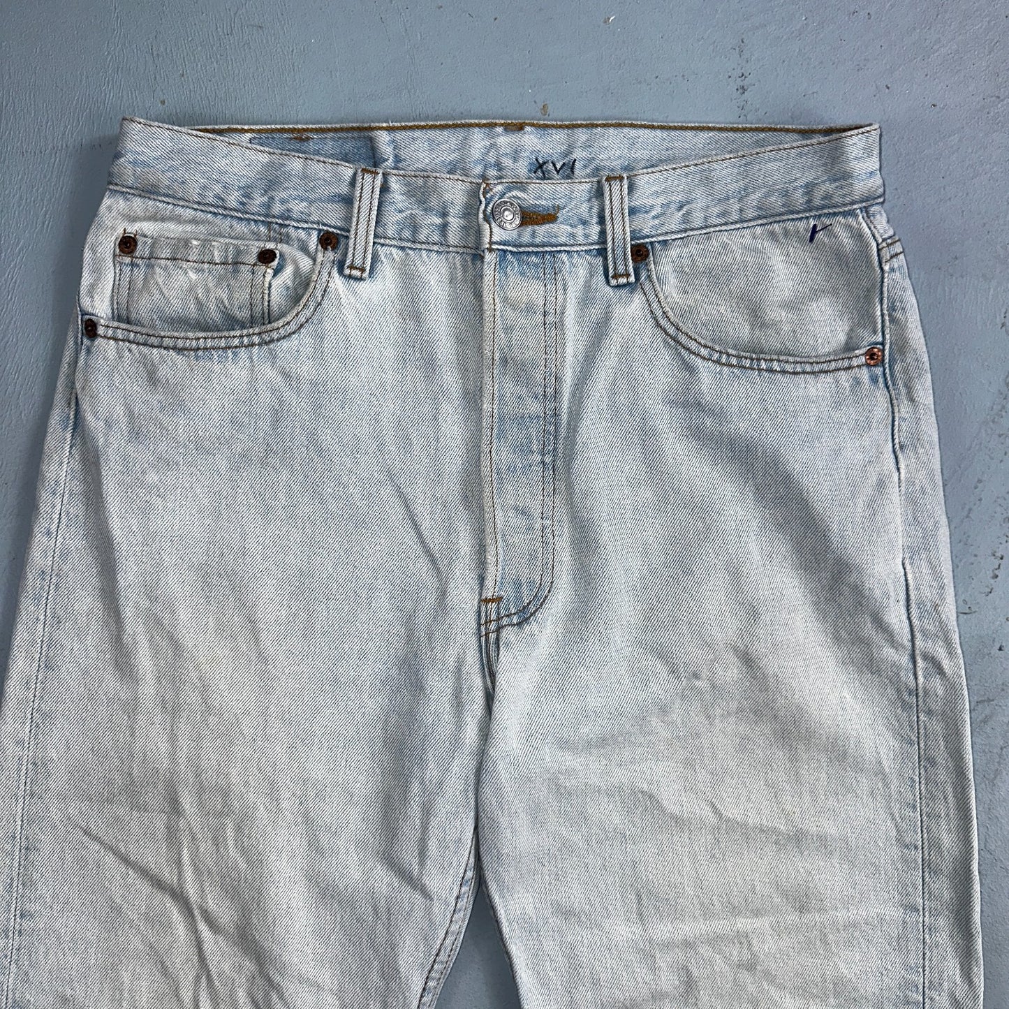 Levis 501 Vintage 90s USA XX Straight Leg Jeans Blue Light Wash 33x30 Act 31x29