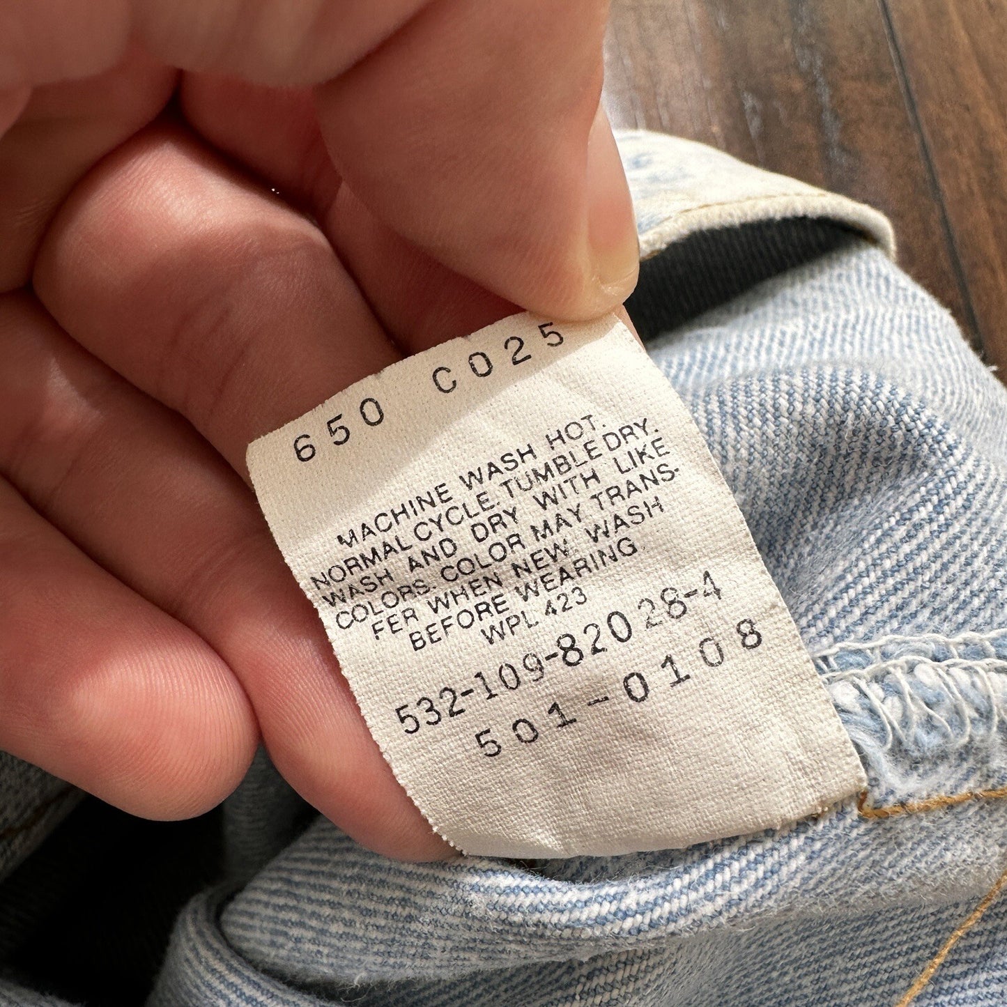 VTG 90s Levis 501 Button Fly 27x32 USA Tag Jeans Straight Wash Light X Act 25x30