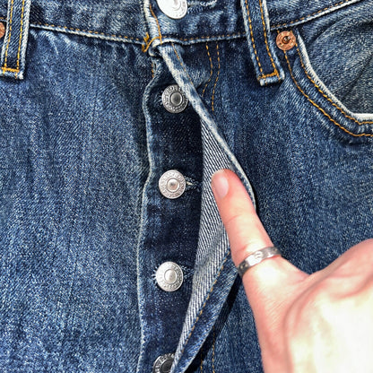 Levis 501 Vintage Y2K Europe Straight Leg Jeans 32x30 90s Med Wash Act 30x29