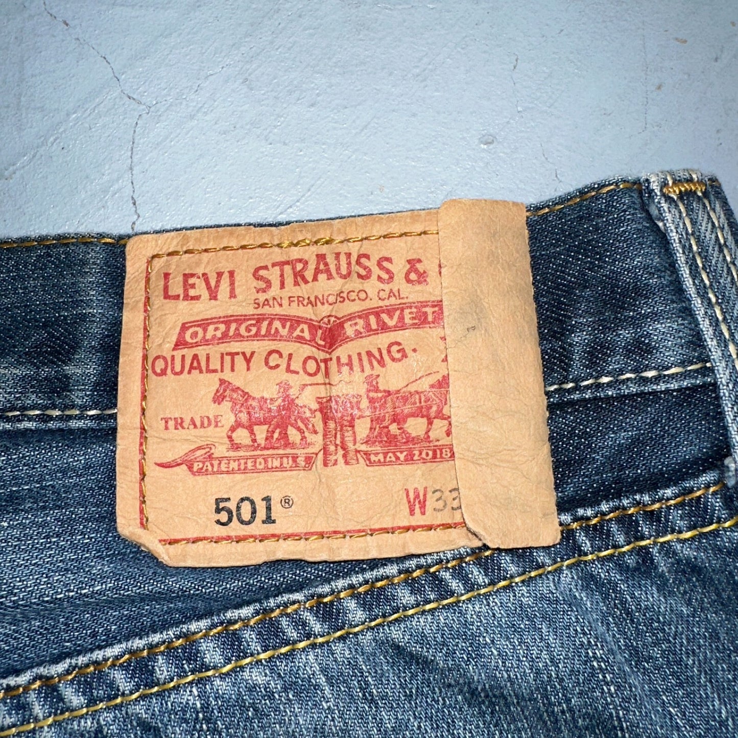 Levis 501 Vintage Y2K XX Straight Leg Jeans Blue Med Wash 33x34 Act 31x28